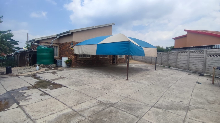 3 Bedroom Property for Sale in Seraleng North West